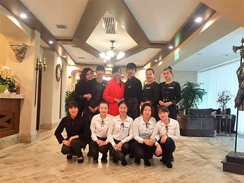 名苑店员工